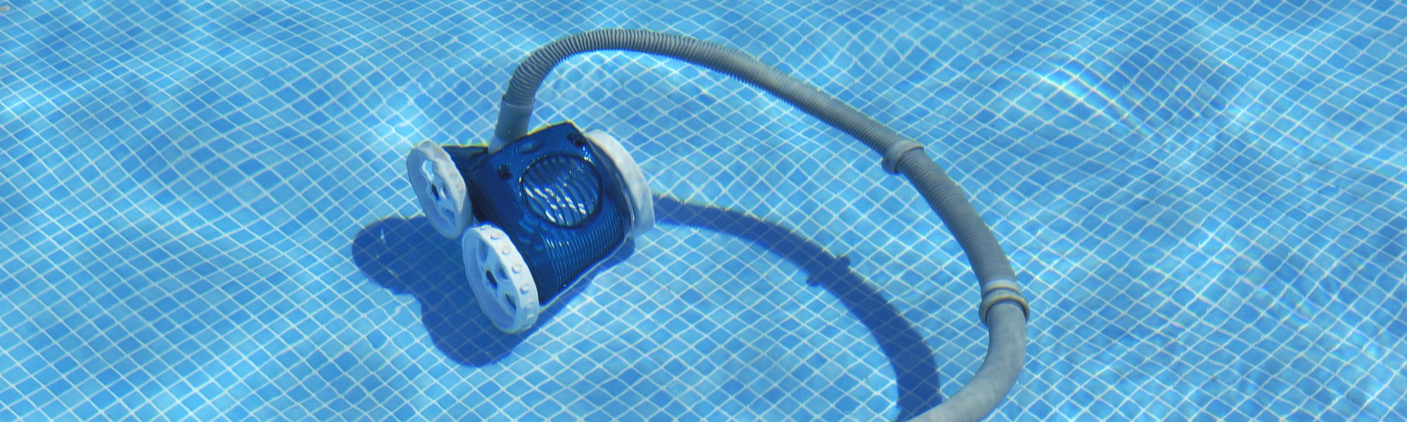Aspirateur pour piscine